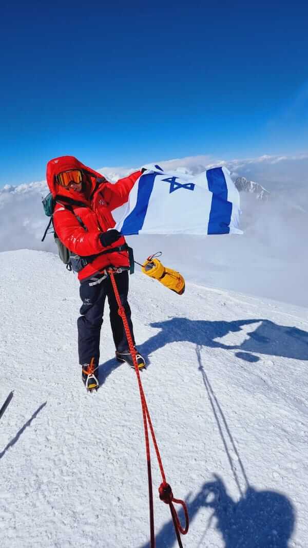 אישה הישראלית היחידה שכבשה את האוורסט