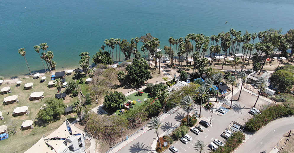 החוף השקט בכנרת