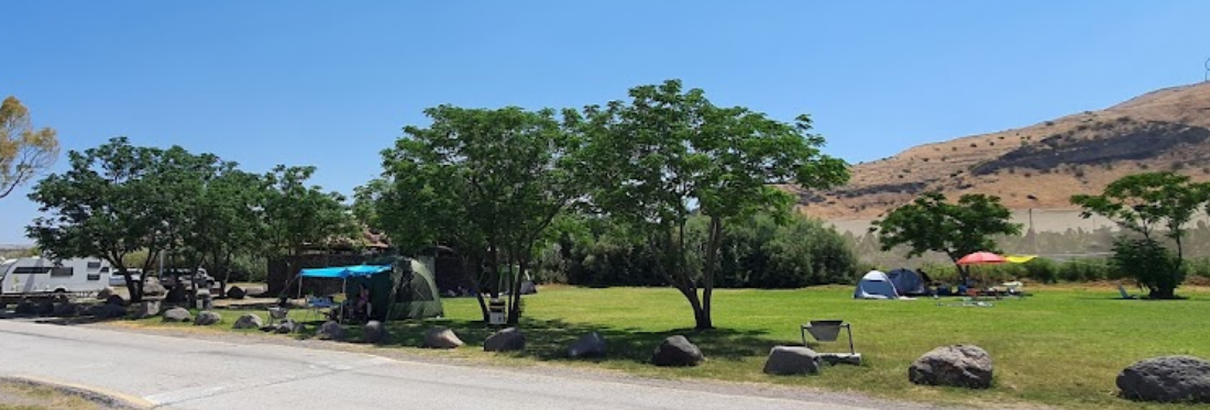 קמפינג בחוף כורסי